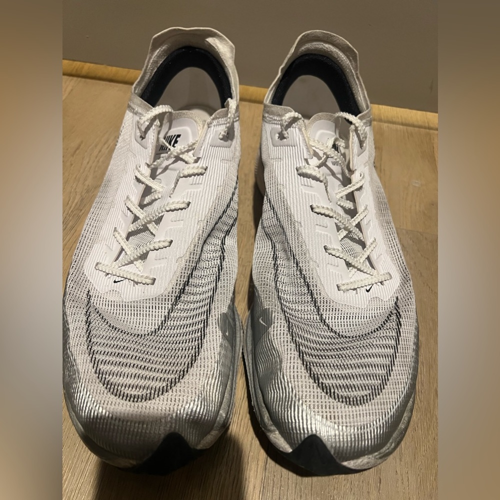 NIKE ZoomX Vaporfly Next% 2 White Metallic Silver Men’s Running Shoes Size 15